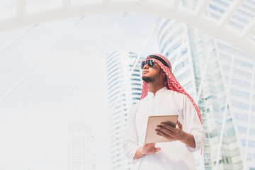 Cntakan | Benefits of the Freelance Visa for Expats in the UAE